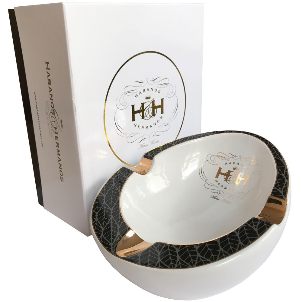 Insignia Collection - Cigar Ashtray - White Oval - 7 1/2 x 9 x 4 1/2
