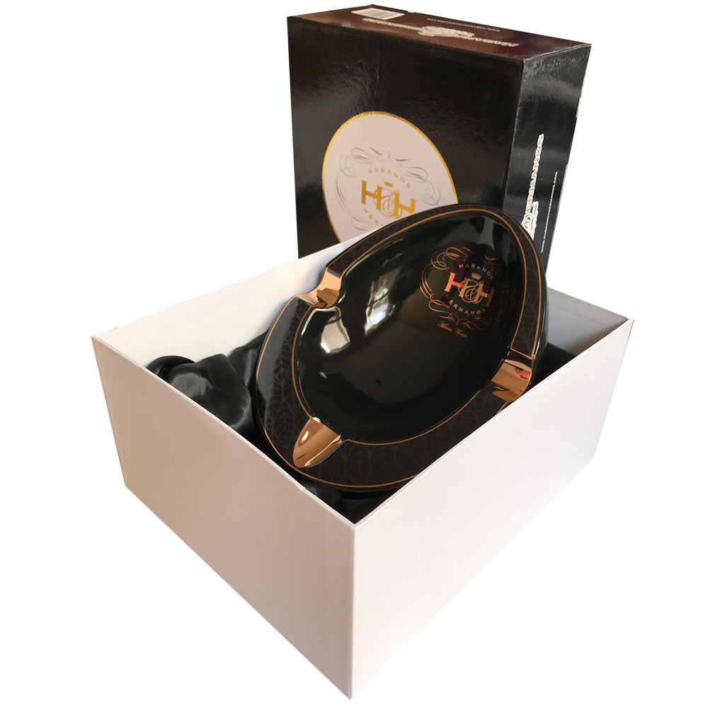 Insignia Collection - Cigar Ashtray - Black Oval - 7 1/2 x 9 x 4 1/2